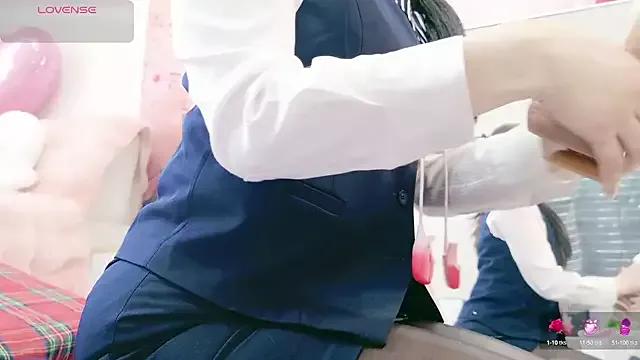 aaanyan on StripChat 