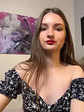 AdelinaEmber on StripChat 