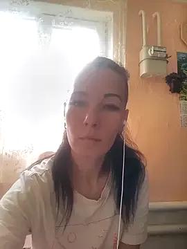 Adeline3302 on StripChat 