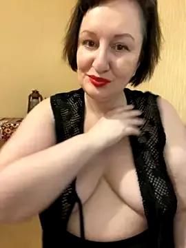 AgataKristalle on StripChat 