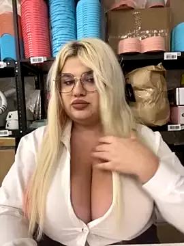 Agnes_Mmm on StripChat 