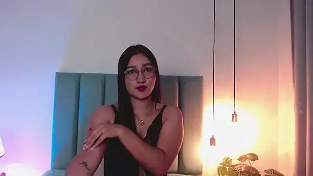 AitanaDovelin on StripChat 