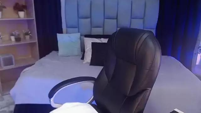 Alaina_gh on StripChat 