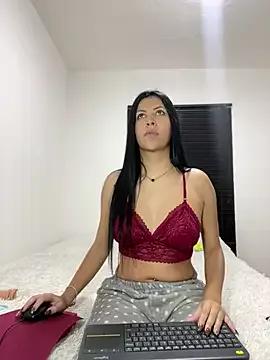 Alanna_atm_ on StripChat 