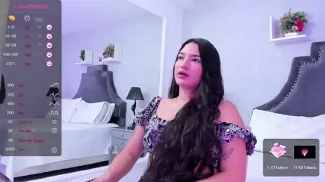 AlannaHill on StripChat 