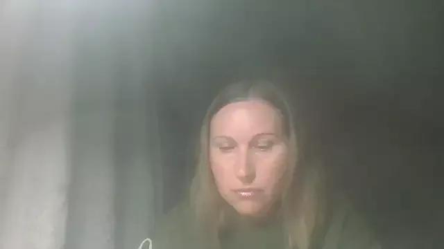 AliceLove4001 on StripChat 