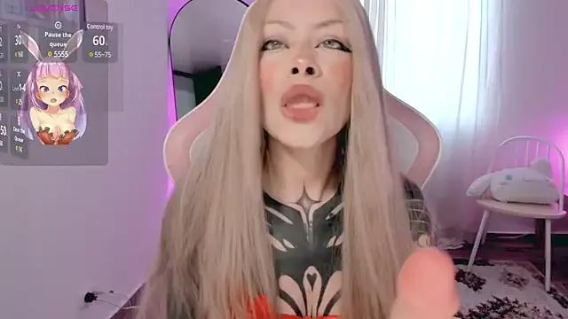 AlinaLukyanova on StripChat 