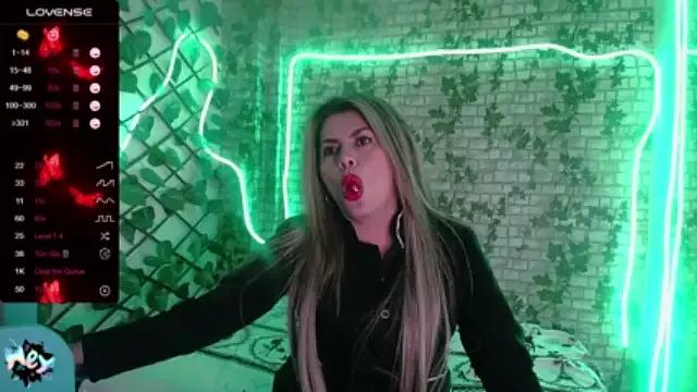 Amia-Miley on StripChat 