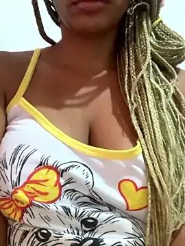 anachaudiamah on StripChat 