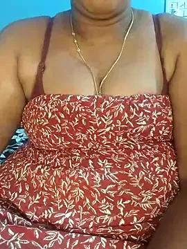 andraammai on StripChat 