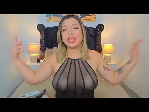 AnnaMedina05 on StripChat 