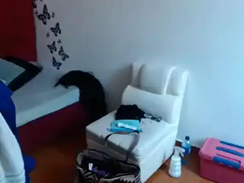 Annathompson09 on StripChat 