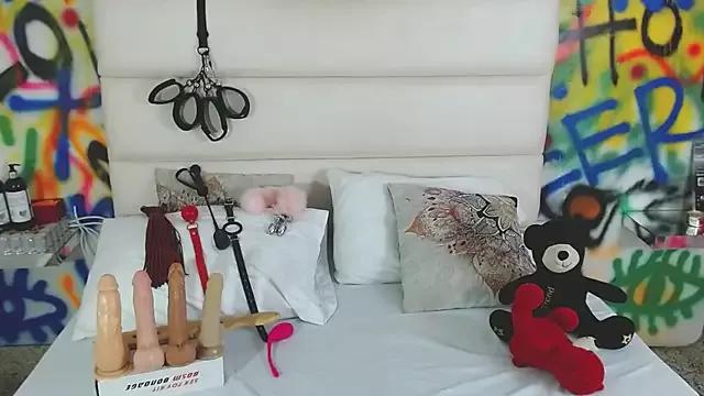 AriaMartins on StripChat 