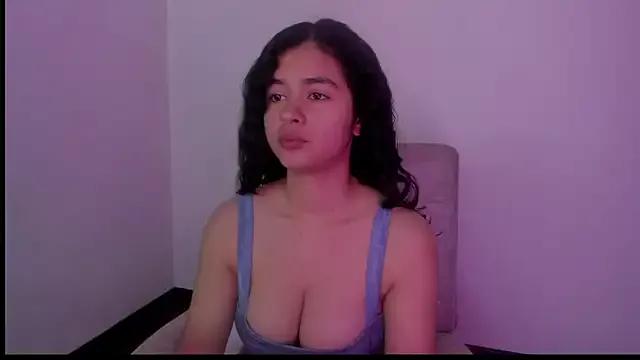 Arianna_Jannes on StripChat 