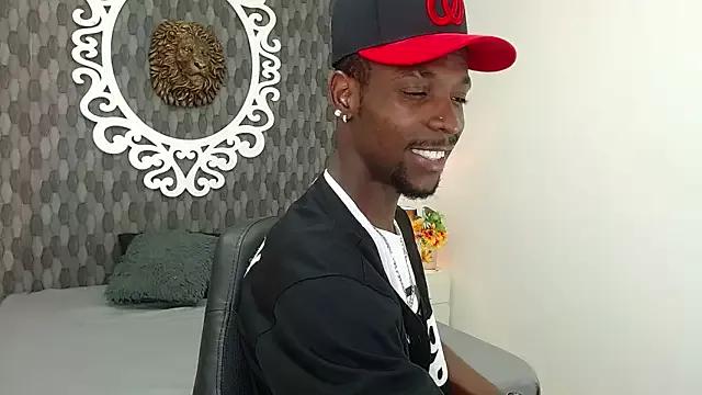 Aroonpapisex on StripChat 