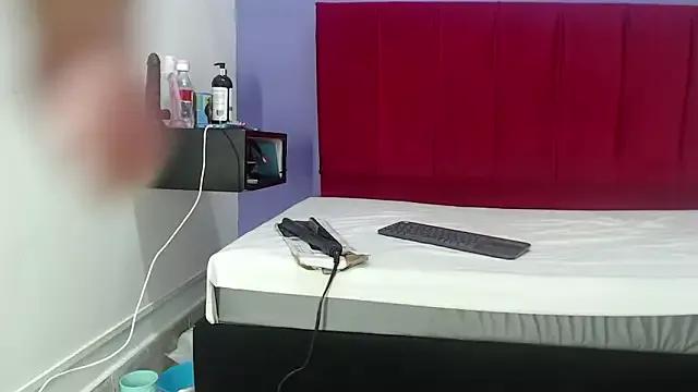 arrianna_gil14 on StripChat 