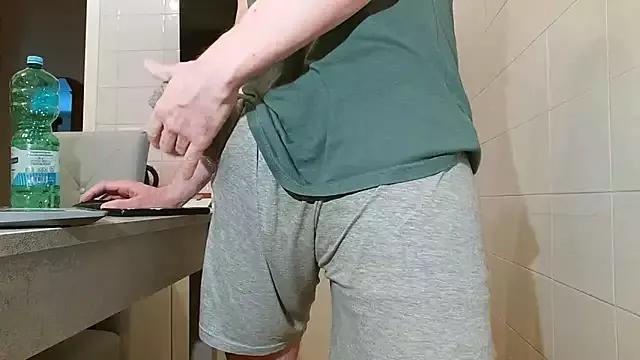 asa92921 on StripChat 