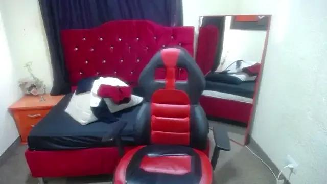 ASHLY_HOT1 on StripChat 