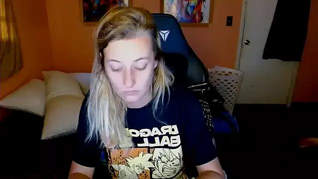 AsiaGoesPro on StripChat 