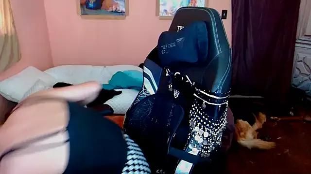 AsiaGoesPro on StripChat 
