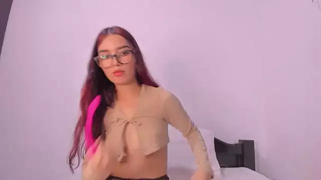 Asspen_Petite on StripChat 