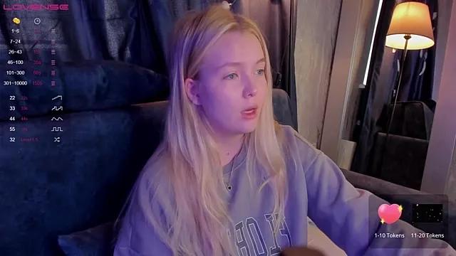 Asya__Kiss on StripChat 