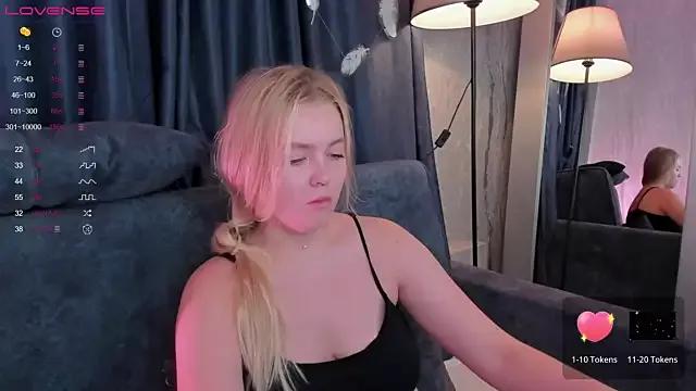 Asya__Kiss on StripChat 