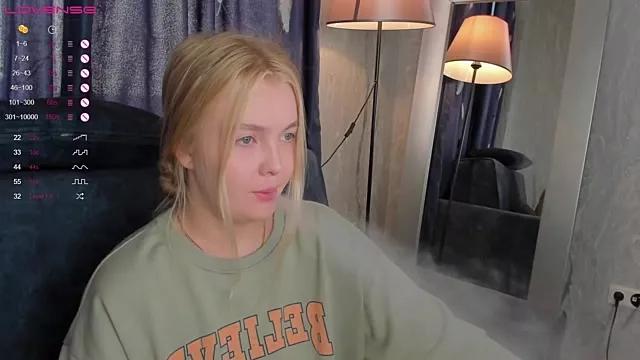 Asya__Kiss on StripChat 