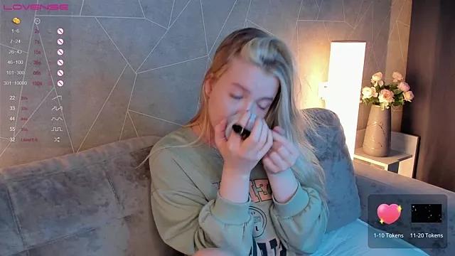Asya__Kiss on StripChat 