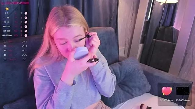 Asya__Kiss on StripChat 