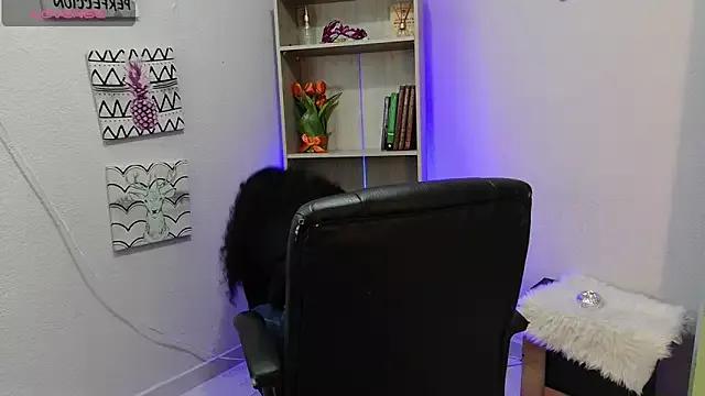 B00bs_paradise on StripChat 
