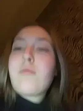 Bee_Belly on StripChat 