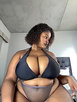 Bella-Porsche on StripChat 