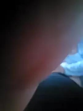 bella82 on StripChat 
