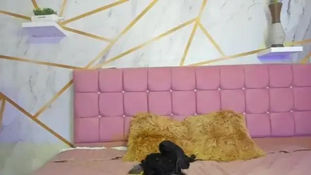 Bella_ladiva on StripChat 