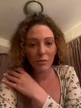 BellaT23 on StripChat 