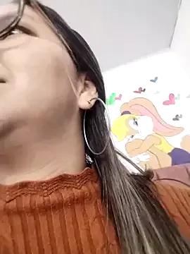 benetlea11 on StripChat 