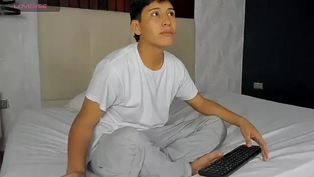 Bff_boys_ on StripChat 