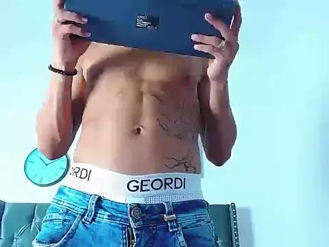Bicurius_latin on StripChat 