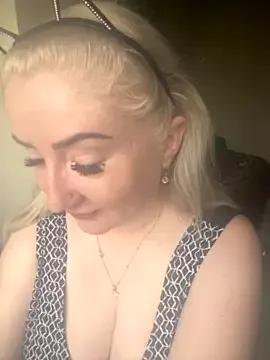 Bonny_Myriam on StripChat 