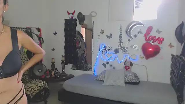 brigitht on StripChat 
