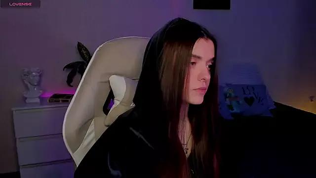BrownEyedSun on StripChat 