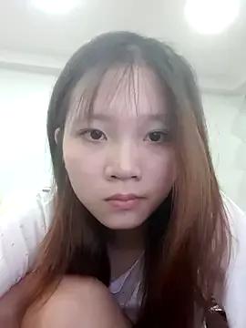 Bunnie119 on StripChat 