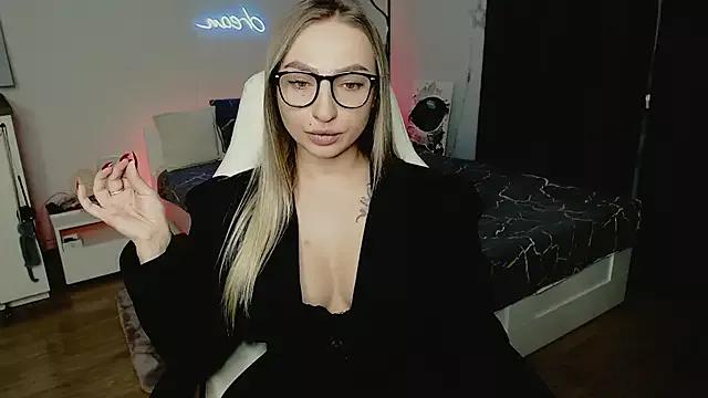 Bunny_Butt_ on StripChat 