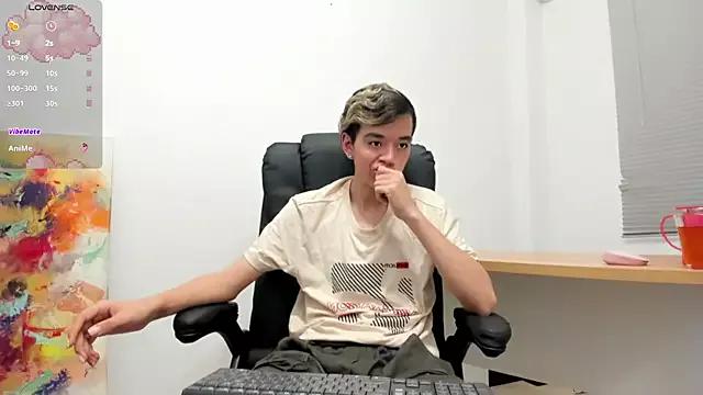 bunny_maxi on StripChat 