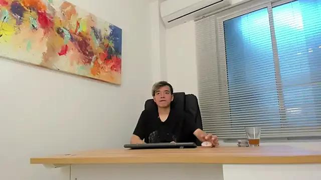 bunny_maxi on StripChat 