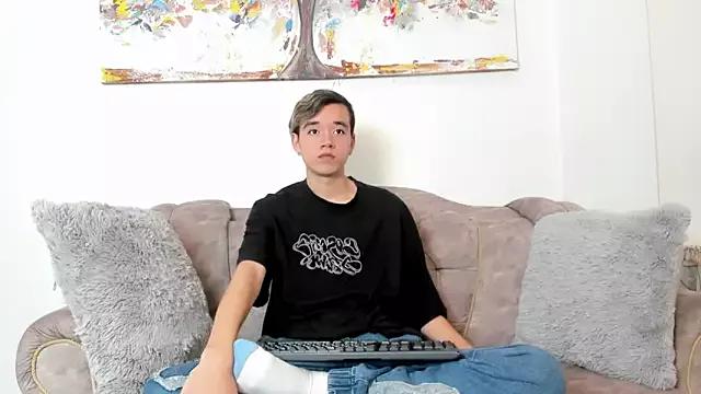 bunny_maxi on StripChat 