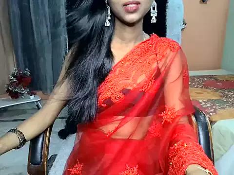 Butterfly_Simmie on StripChat 
