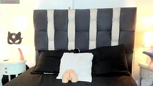 callmesugar_wolf on StripChat 