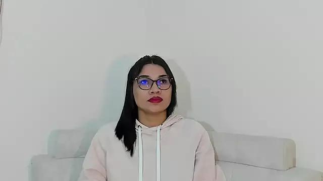 CamilaFs on StripChat 